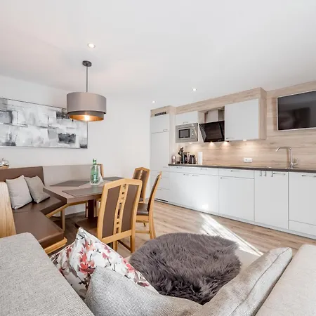 アパート Aliona *