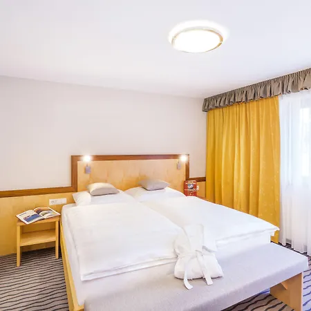 アパート Aliona *