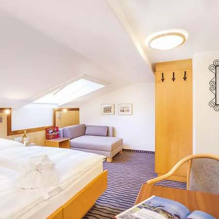 Aliona アパート *