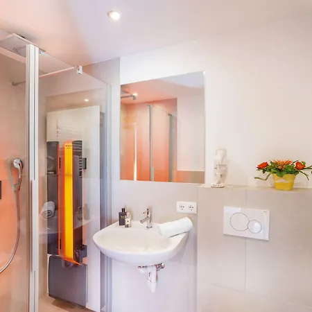 Aliona アパート *