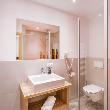 Aliona アパート *