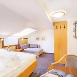 Aliona Apartment *