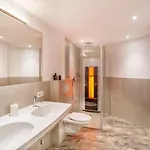 Aliona Apartment