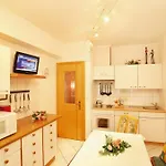 Apartment Aliona